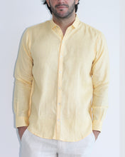 Cargar imagen en el visor de la galería, Camisa Lino Clásica - Amarillo Manga larga.
